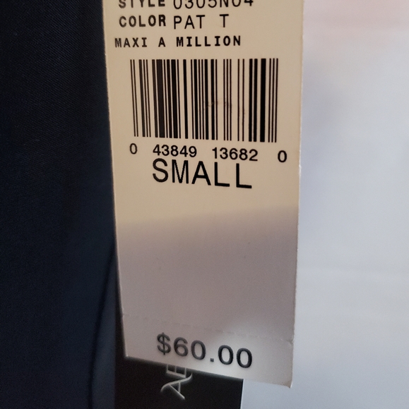 Women black and white  color bllock maxi dress - Picture 4 of 4